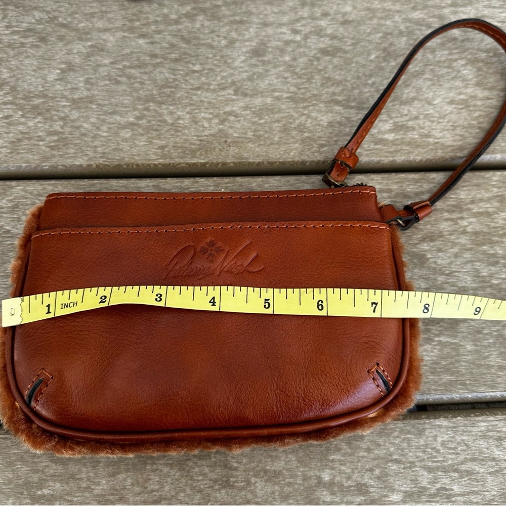 EUC Patrica Nash Wristlet - Picture 4 of 5